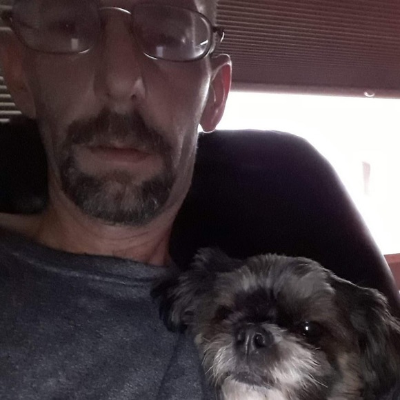 Meet your Posher, Stephanie - Picture 1 of 2